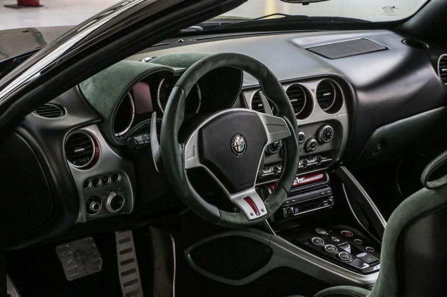 Интерьер Alfa Romeo Disco Volante Spyder (4 of 7) 2019 года  (фото 10 из 19)
